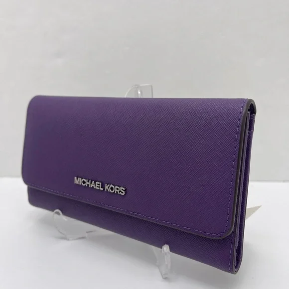 Michael Kors Lg Jet Set Travel Trifold Leather Wallet 
Dark Purple 
NWT - Picture 15 of 16